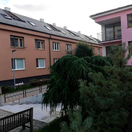 Galeria Stastie Apartment Сенец Екстериор снимка