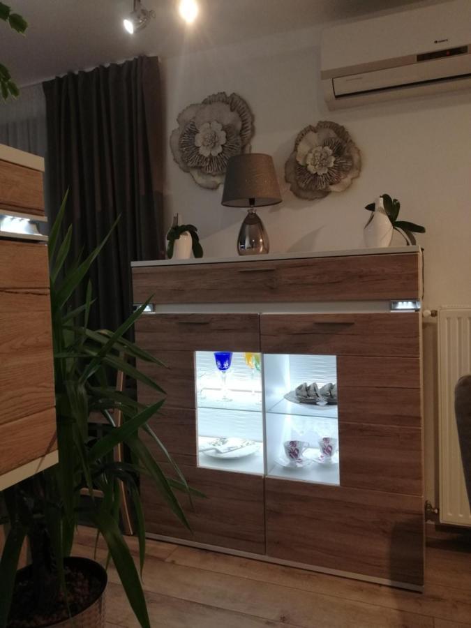 Galeria Stastie Apartment Сенец Екстериор снимка